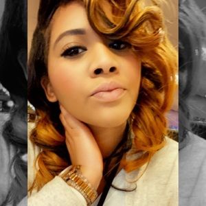 Meet your Posher, Shayna